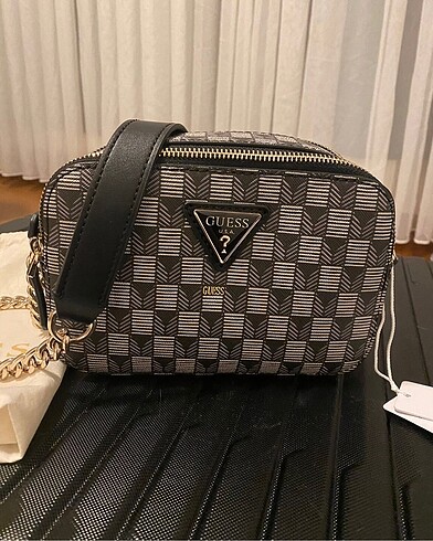guess vikky 2 bölmeli siyah çanta