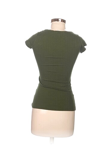 s Beden H&M T-shirt %70 İndirimli.