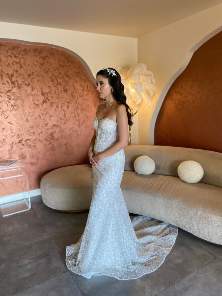 Modern Klasik Straplez Beyaz Balık Gelinlik - Görsel 3