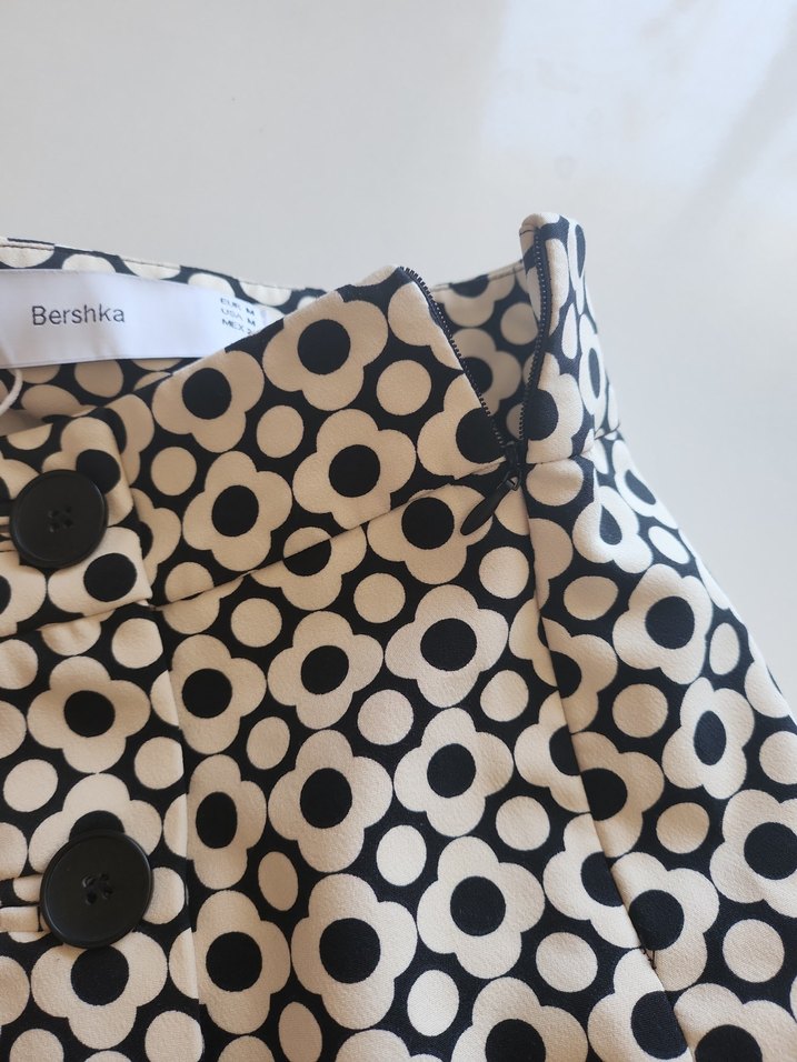 Düğmeli Puantiyeli Mini Etek - Görsel 5