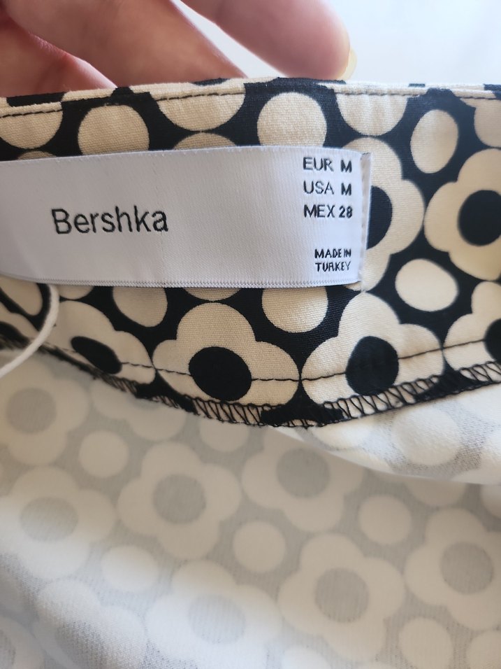 Düğmeli Puantiyeli Mini Etek - Görsel 3