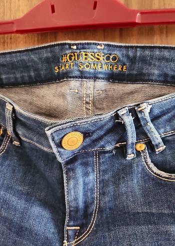 31 Beden Mavi Kemerli Mini Denim Şort