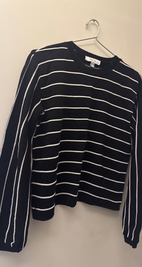 Siyah Beyaz Çizgili Kadın Triko Kazak - Görsel 2