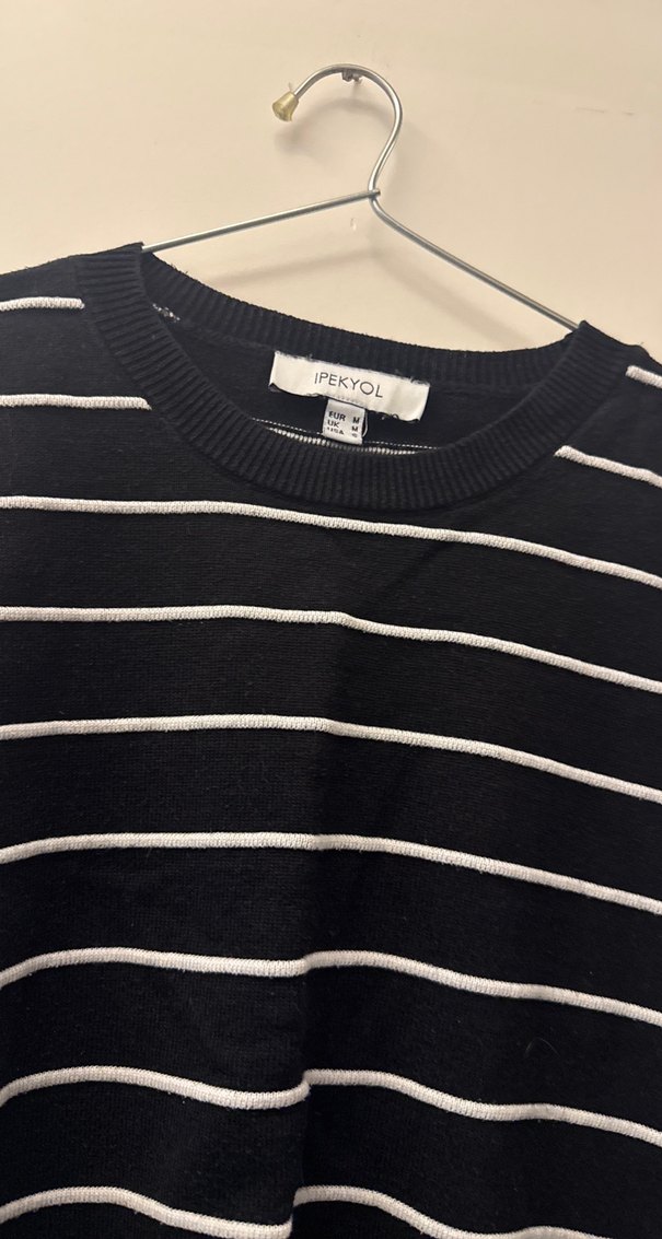 Siyah Beyaz Çizgili Kadın Triko Kazak - Görsel 3