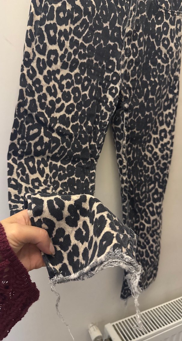 Leopar Desenli Kadın Midi Kumaş Pantolon - Görsel 4