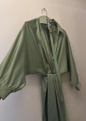 Kadın Kemerli Uzun Saten Elbise - Görsel 4