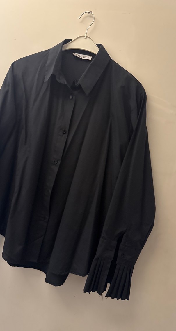 Piliseli Siyah Kadın Keten Gömlek - Görsel 5