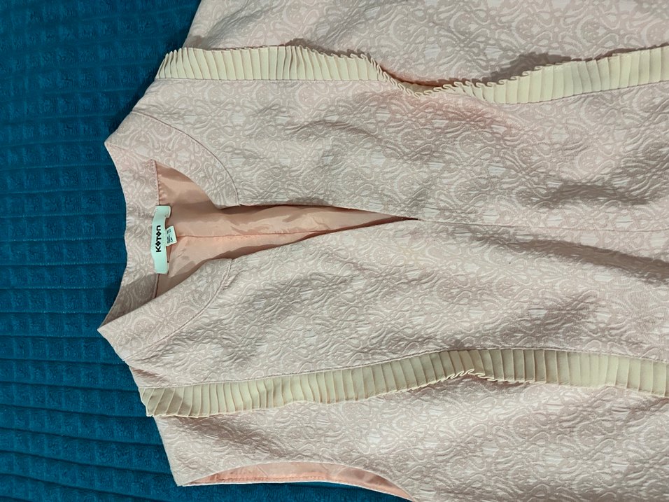 V Yaka Fırfırlı Beyaz Midi Elbise - Görsel 4