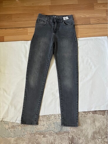 LC Waikiki Jean pantolon 9-10 yaş