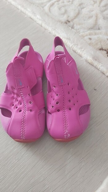 Pembe sandelet 