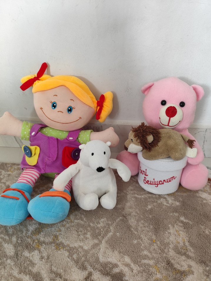 Renkli Peluş Oyuncaklar - Görsel 2