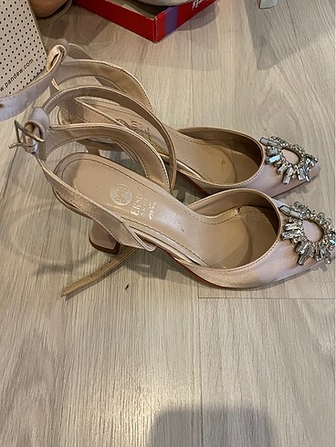 ##ninewest##kemaltanca##zara##