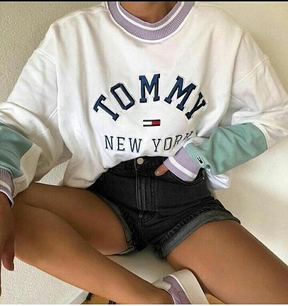 Tommy sweatshirt