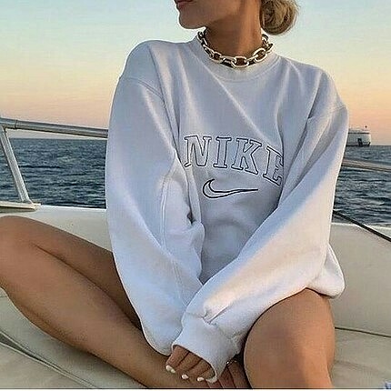 nike sweatshirt