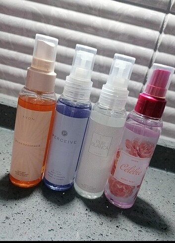 Avon vücut spreyi