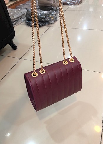 Diğer Bordo Zincir Detaylı Deri Kadın Çanta