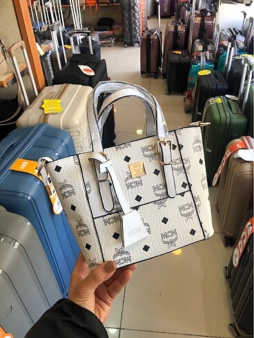 MCM Kutu Omuz Çanta
