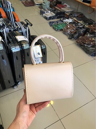 Diğer ZARA EL ve Omuz Çanta