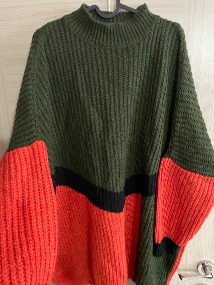 Renk Bloklu Boğazlı Örgü Kadın Kazak - Görsel 2