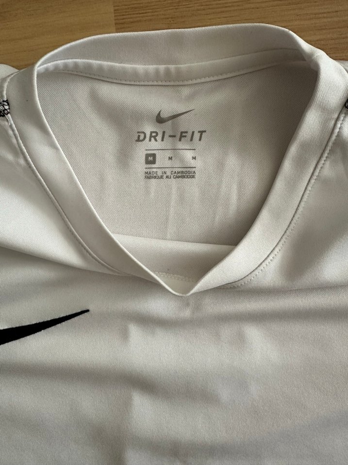 NİKE Erkek Beyaz Kısa Kollu Spor Tişört - Görsel 4