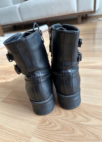 Derimod 38 numara deri bot - Görsel 9