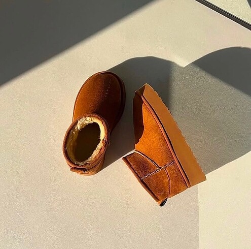 Diğer Ugg bot