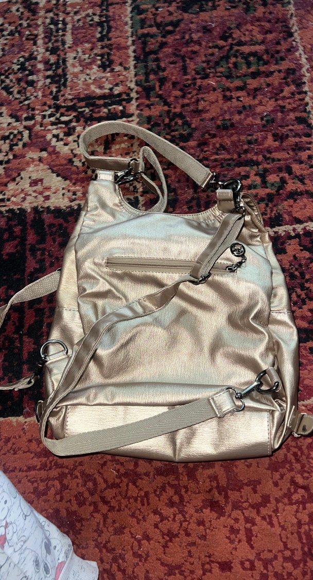 Altın sarısı sırt çantası - Görsel 2