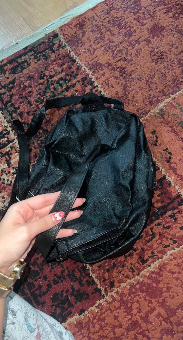 Kilitli Siyah Deri Kadın Sırt Çantası - Görsel 2