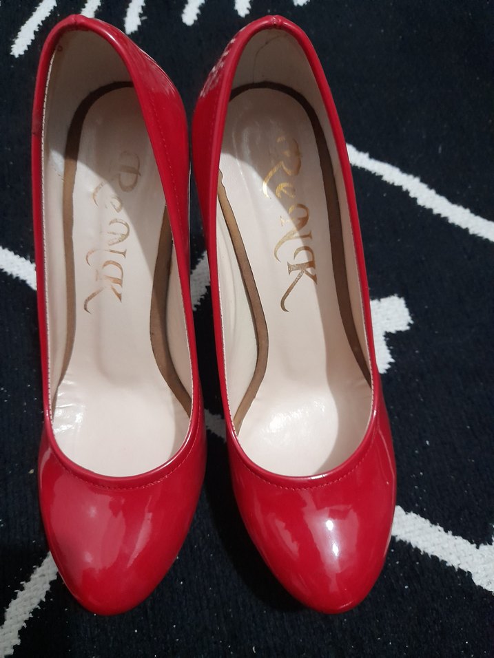 Kırmızı Parlak Yılan Desenli Stiletto - Görsel 3