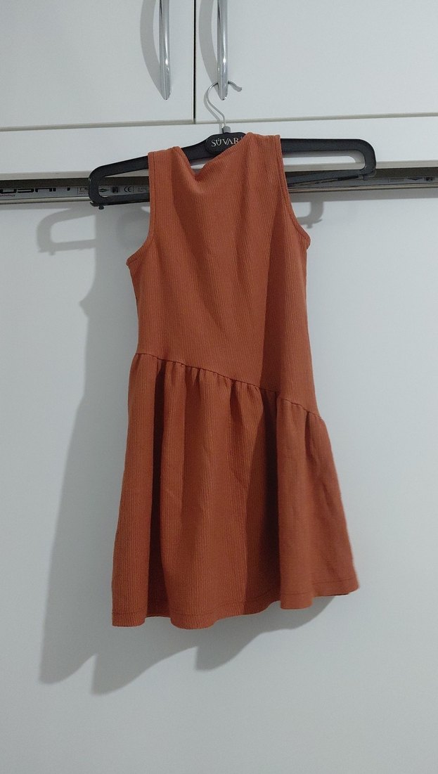 Kız Çocuk Keten Kolsuz Kahverengi Elbise - Görsel 5