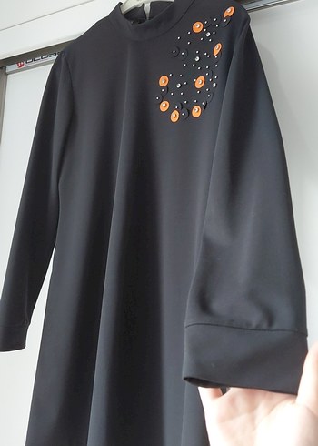 Siyah Nakışlı Uzun Kollu Kadın Tunik - Görsel 3