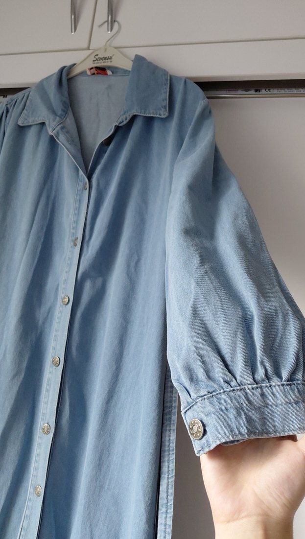 Düğmeli Mavi Uzun Denim Elbise - Görsel 5