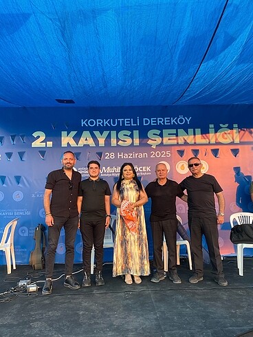 Halter yaka saten astarlı elbise