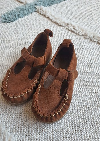 Zara Kahverengi Süet Bebek Ayakkabısı