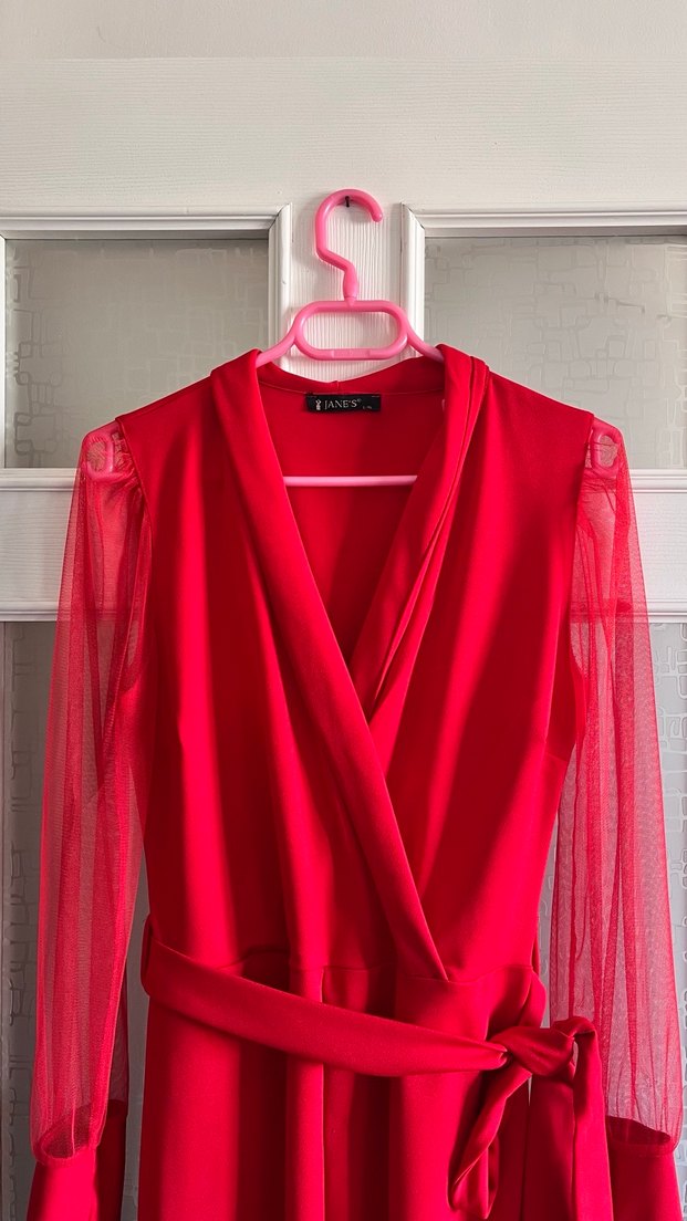 Kırmızı Uzun V Yaka Tulum - Görsel 3