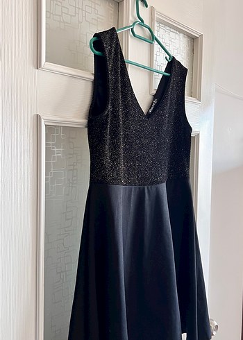 Siyah Drapeli V Yakalı Midi Elbise - Görsel 4