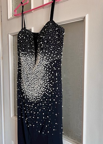 İnce Askılı Siyah Boncuk İşlemeli Uzun Abiye Elbise - Görsel 4