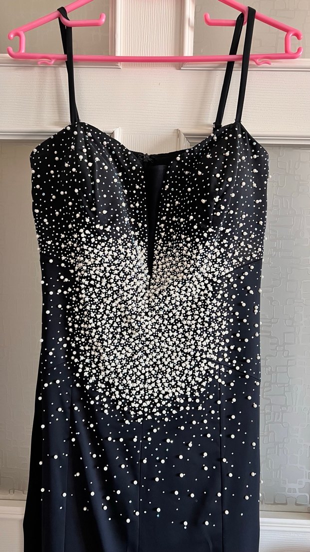 İnce Askılı Siyah Boncuk İşlemeli Uzun Abiye Elbise - Görsel 3