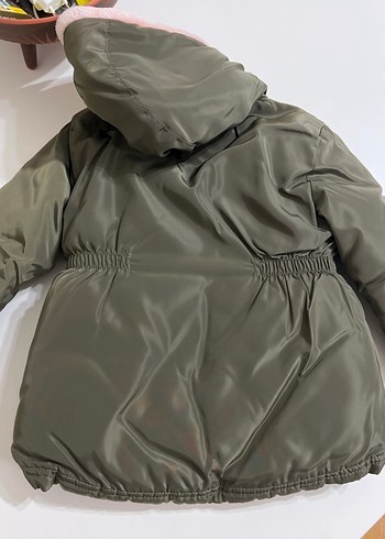 Kız Çocuk Haki Renk Kapüşonlu Kürklü Mont - Görsel 3