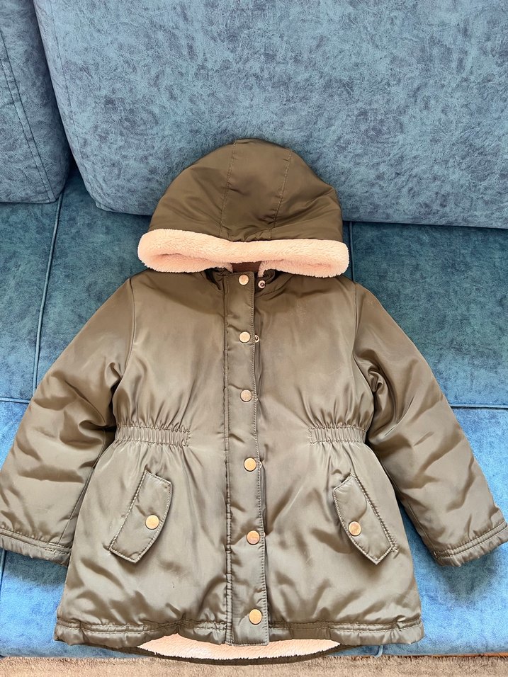 Kız Çocuk Haki Renk Kapüşonlu Kürklü Mont - Görsel 2
