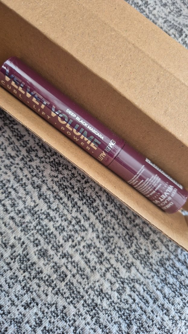 Deep Black Mascara - Görsel 4