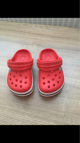 Crocs 4C5 yani 20-21 numara hiç giyilmedi sadece etiketi YÖK