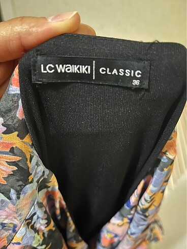 LC Waikiki Çiçek Desenli Elbise
