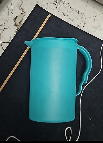 Tupperware 