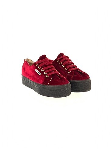Superga Superga Spor Ayakkabı %70 İndirimli.