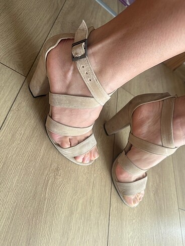 Yazlık topuklu ayakkabı - Görsel 6