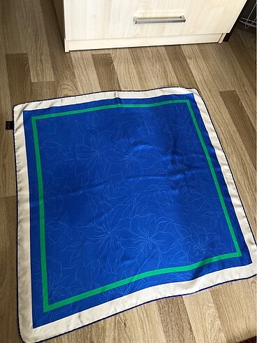 Twill ipek eşarp