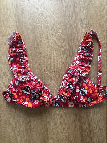 Renkli Önü Fırfırlı Bikini Üstü