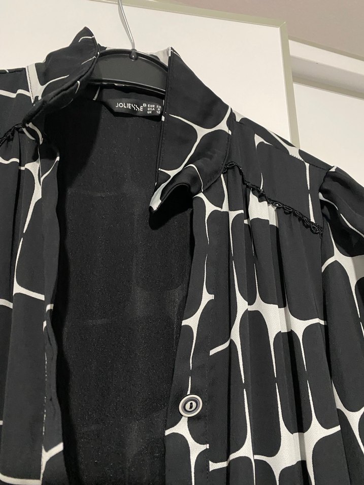 Desenli, Düğmeli Siyah elbise - Görsel 3