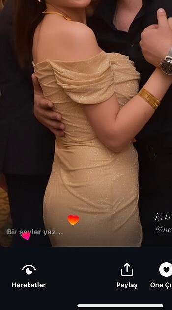 m Beden Uzun simli yırtmaçlı elbise